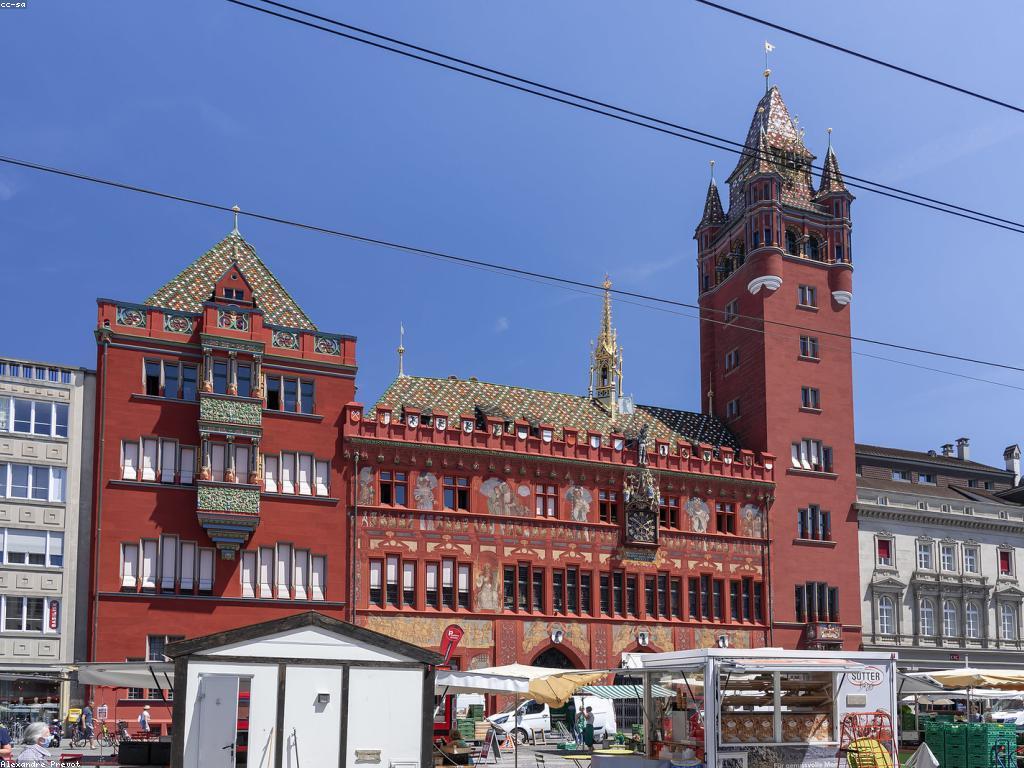 ឱកាសវិនិយោគក្នុងសេដ្ឋកិច្ចខ្មែរ